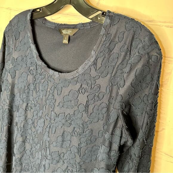 Simply Vera blue small or medium top - Picture 5 of 5